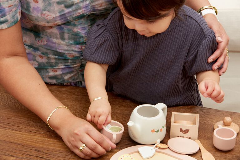 Our Personal Jewelers Picked the Perfect Gifts for Mom 