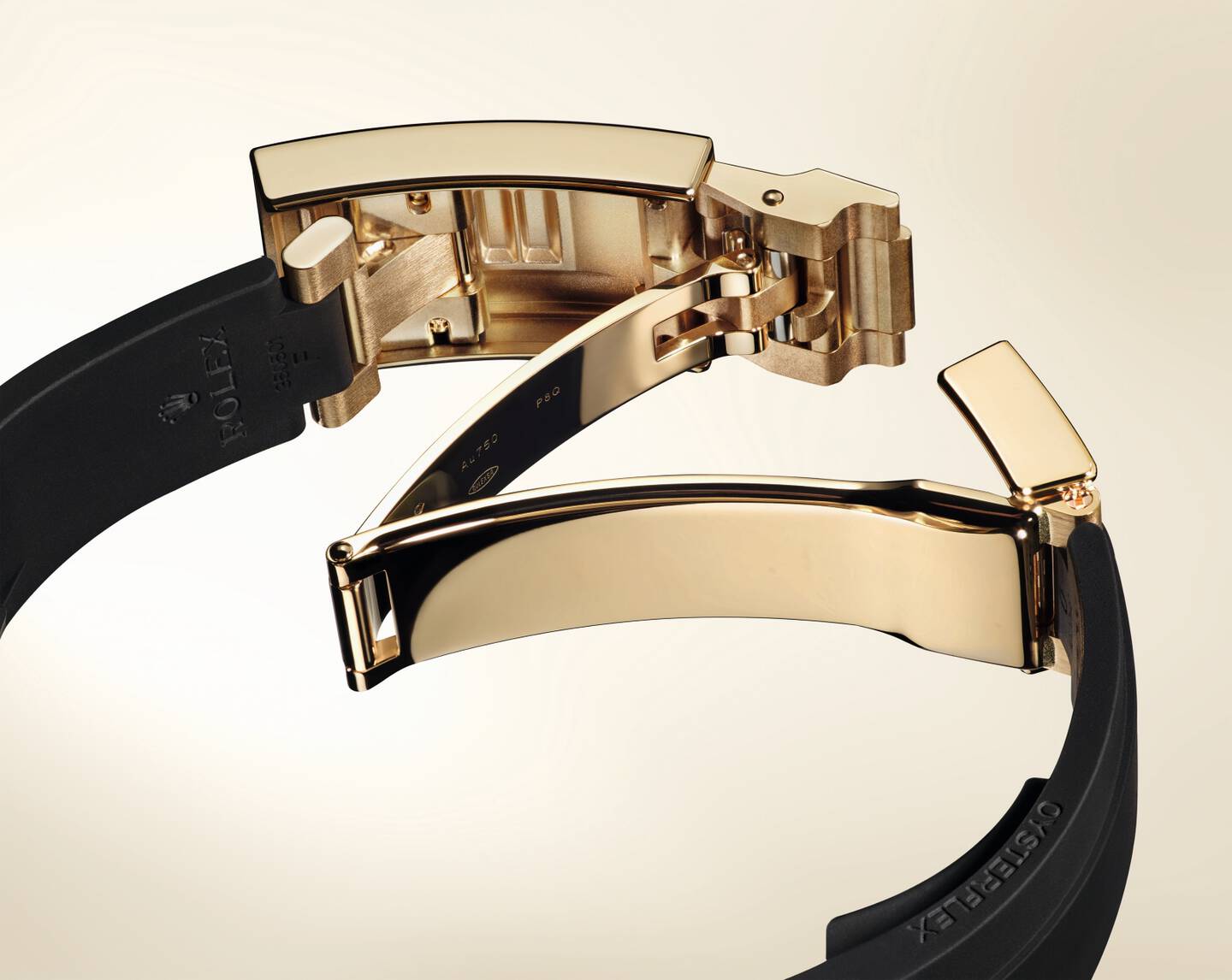 Black Oysterflex bracelet with gold clasp