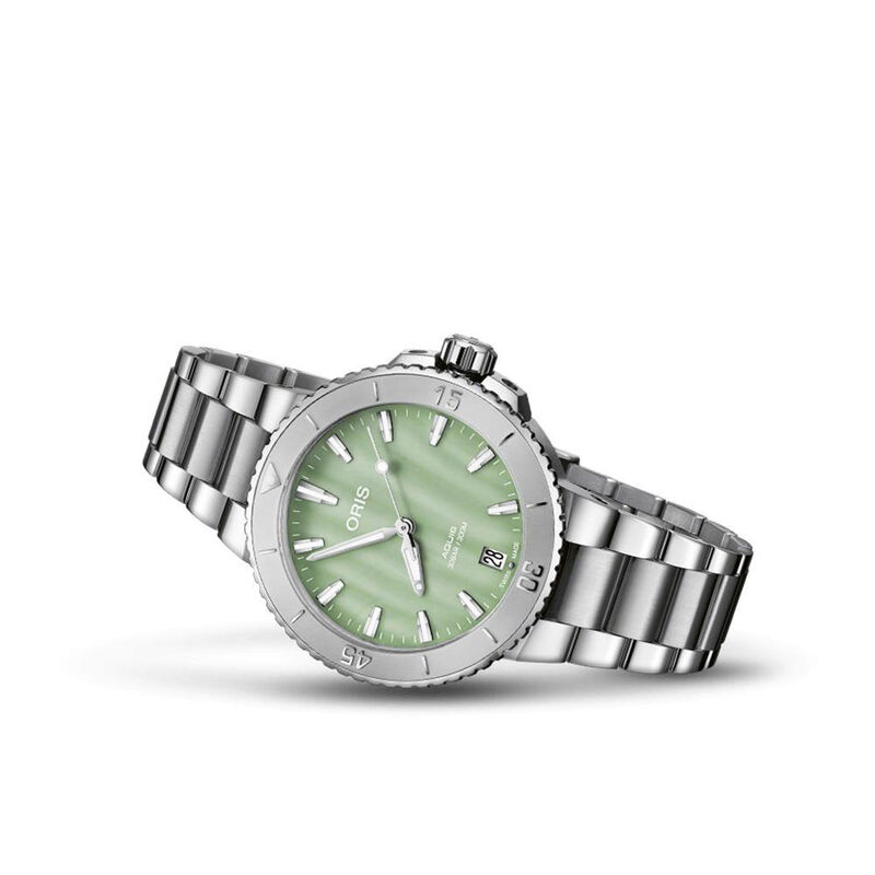 Oris Aquis Date Watch Green Dial, 36.5mm image number 1