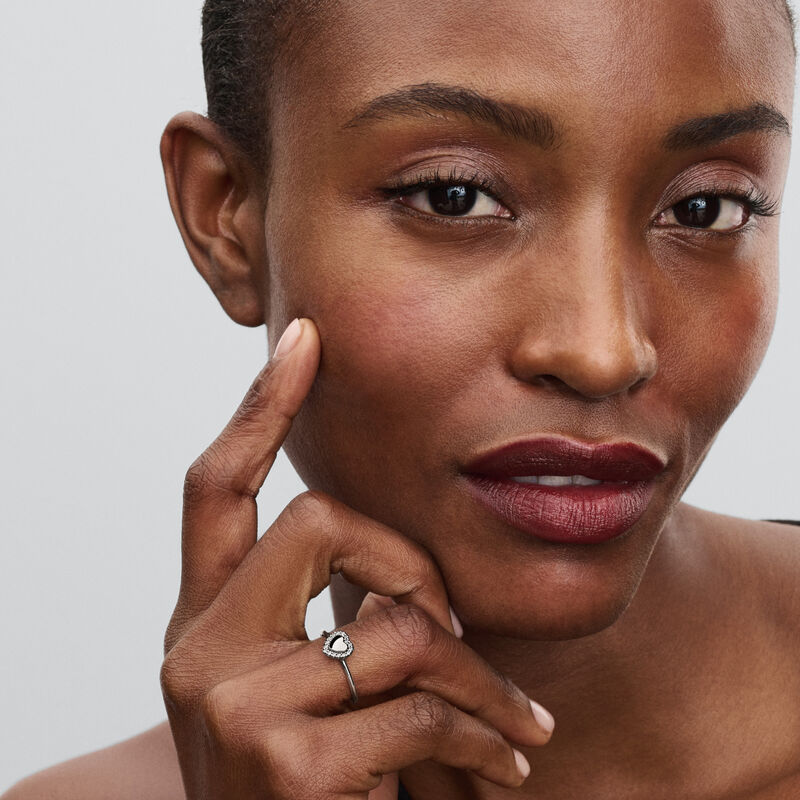 Pandora Engravable Heart Halo Ring image number 3