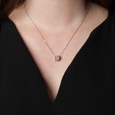 Halo Diamond Pendant 14K, 3/4 ctw.