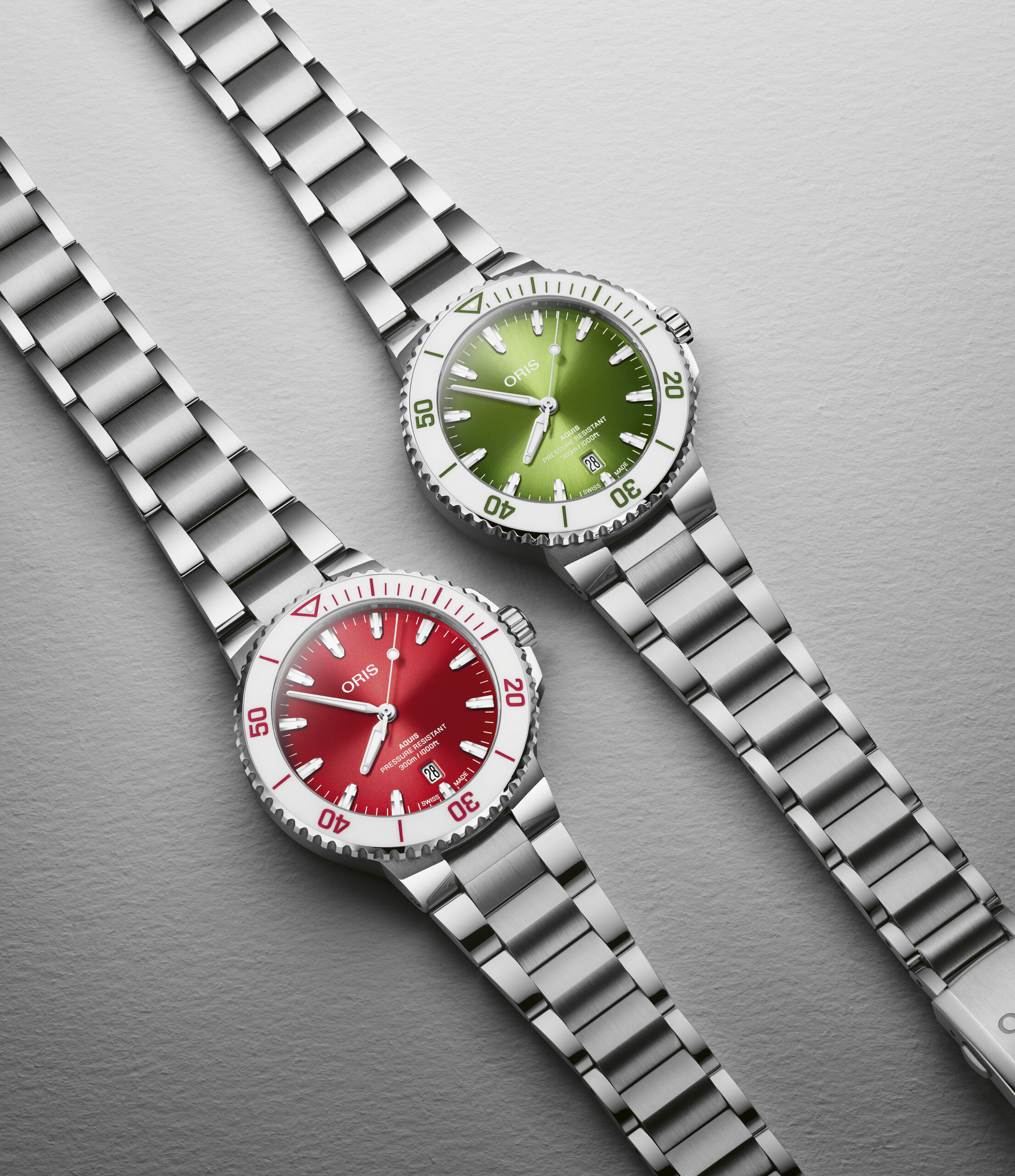 Oris Aquis Date Watch Red Dial, 41.50 mm