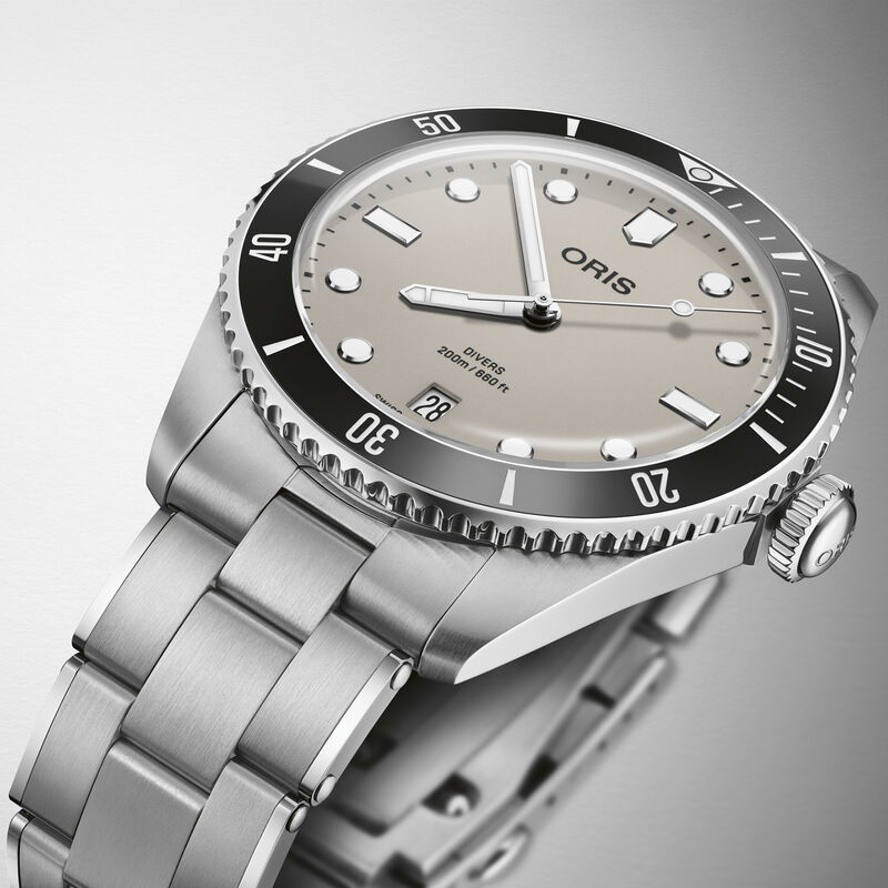 Oris Divers Date Beige Dial, 39 mm image number 2