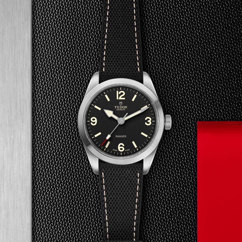 TUDOR Ranger Watch Black Dial Black Rubber Strap, 39mm image number 2