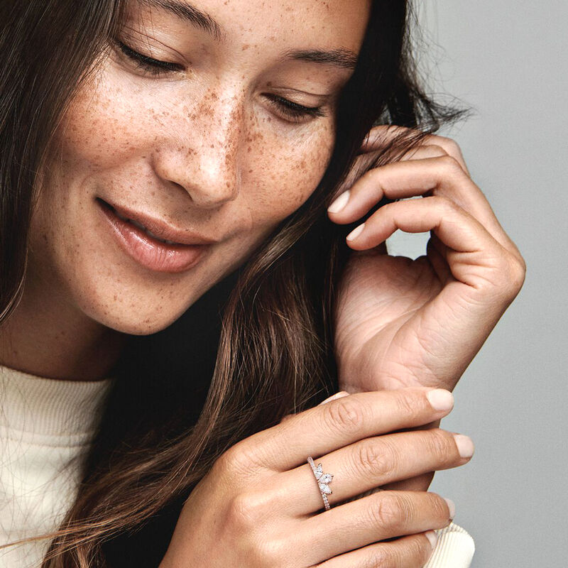 Pandora Sparkling Herbarium Cluster Ring image number 3