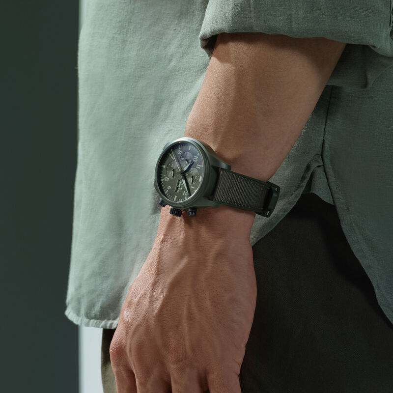 IWC Pilot&rsquo;s Watch Chronograph TOP GUN Edition &ldquo;Woodland&rdquo; Green Dial Watch, 44.5mm image number 3