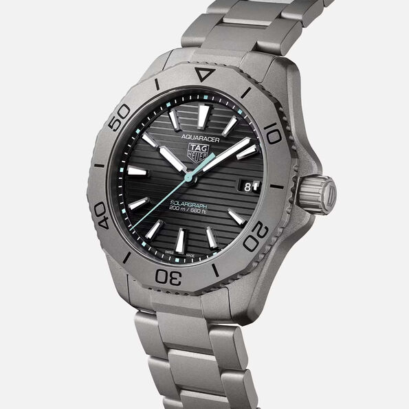 TAG Heuer Aquaracer Professional 200 Solargraph Watch Titanium Case Black Dial, 40mm