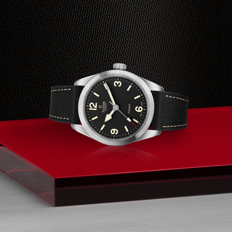 TUDOR Ranger Watch Black Dial Black Rubber Strap, 39mm image number 3