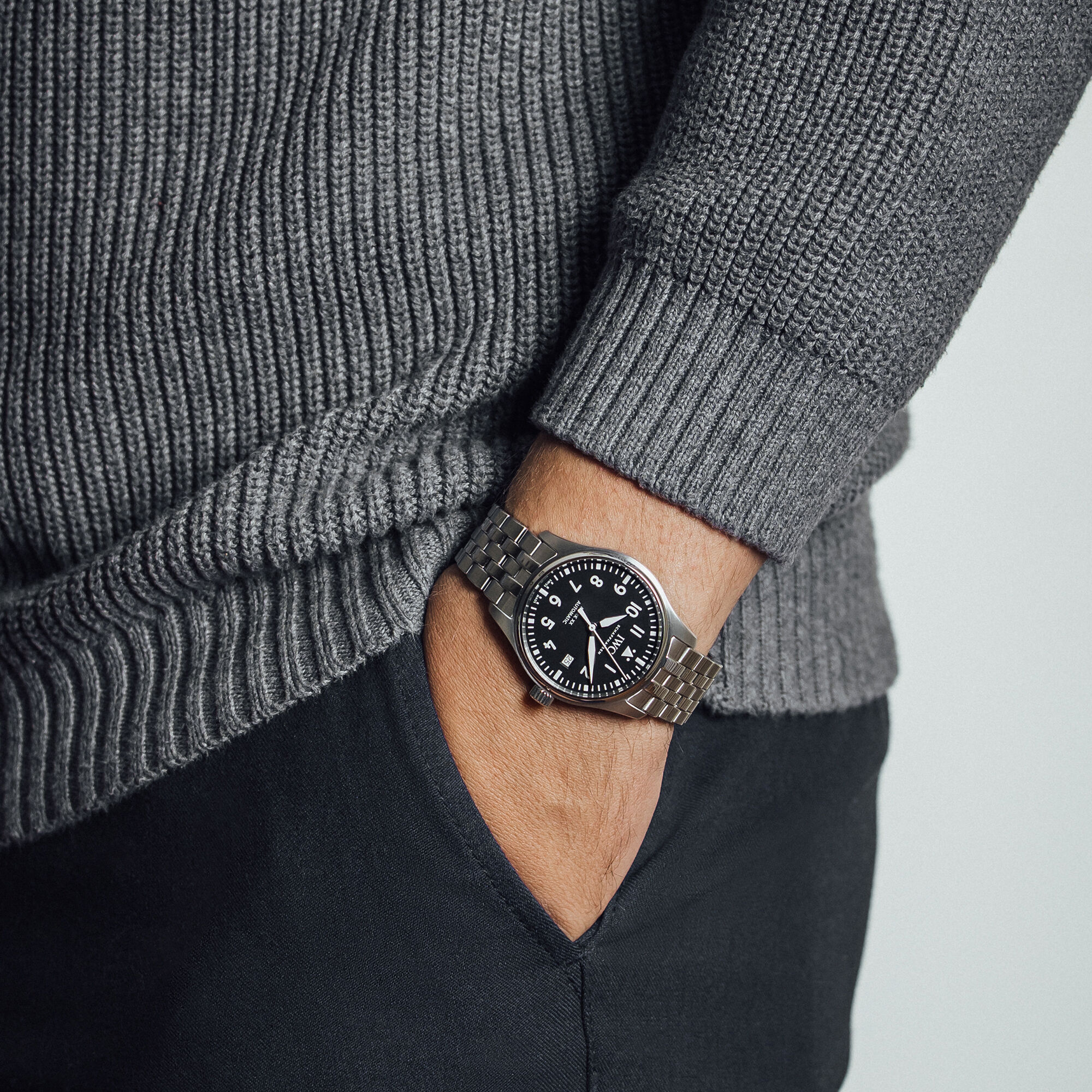 IWC マーク20黒文字盤　mark xx IWC Pilot's Watch Mark XX Black Dial Watch, 40mm