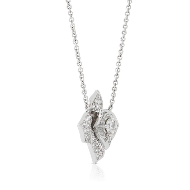 Pavé Diamond Flower Necklace 14K image number 1