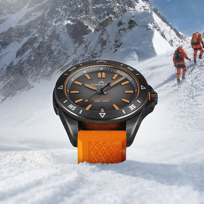 NORQAIN Adventure Neverest Black Gradient Dial Watch, 40mm