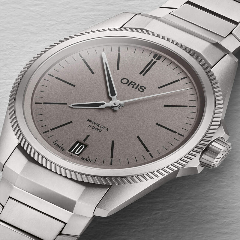 Oris ProPilot X Calibre 400 Watch Titanium Case Grey Dial Titanium Bracelet, 39mm image number 2