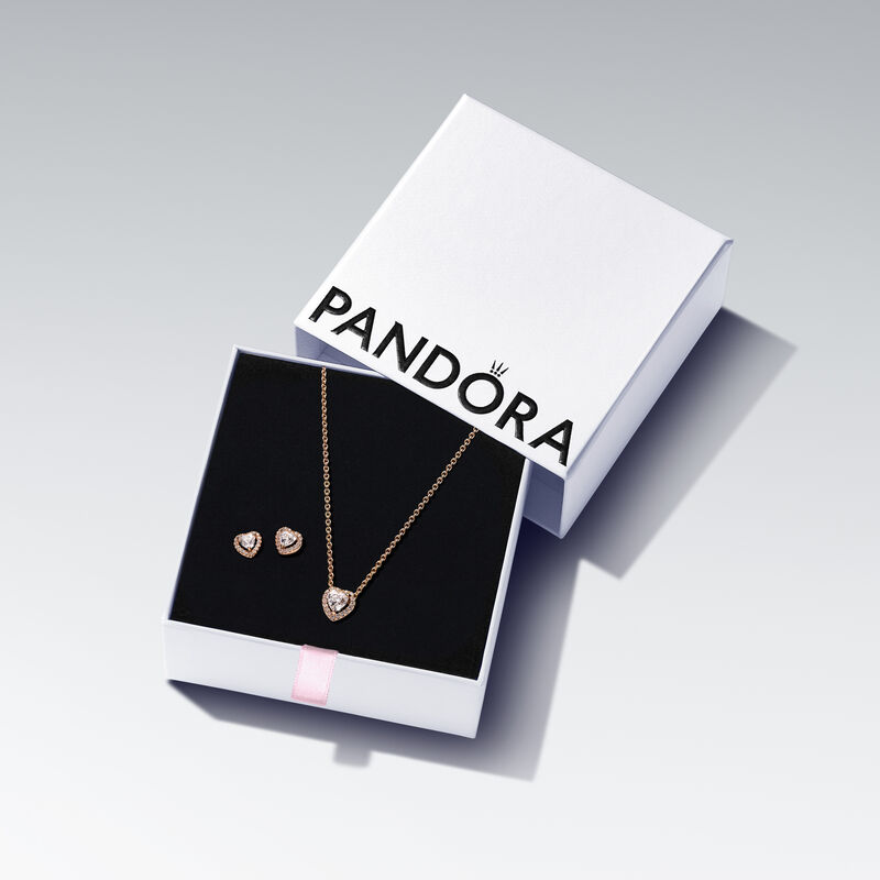 Pandora Sparkling Elevated Heart Jewelry Gift Set image number 1