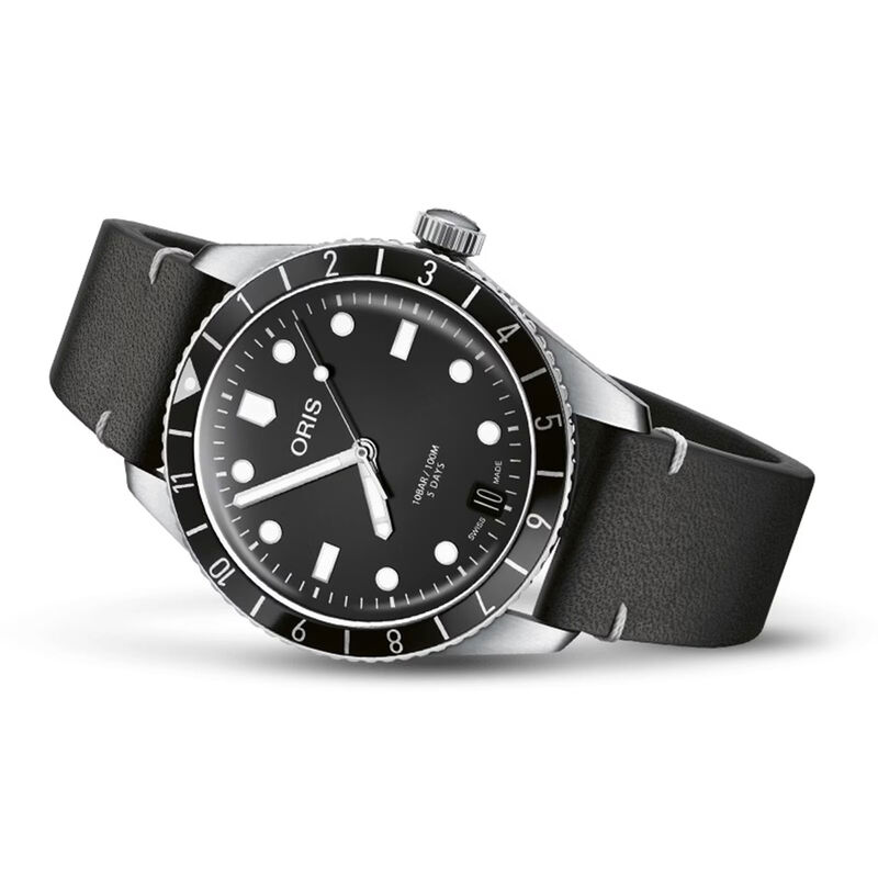 Oris Divers Sixty-Five 12H Calibre 400 Black Dial Watch, 40mm image number 1