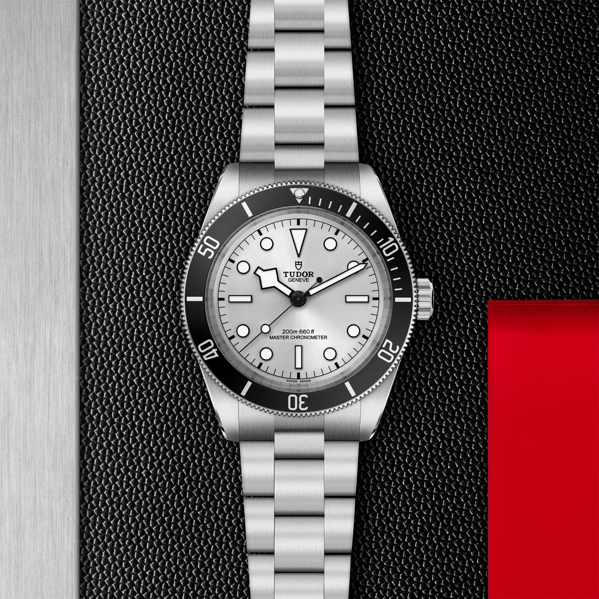 銀ベイ TUDOR Black Bay 68 Silver Dial Watch, 43mm