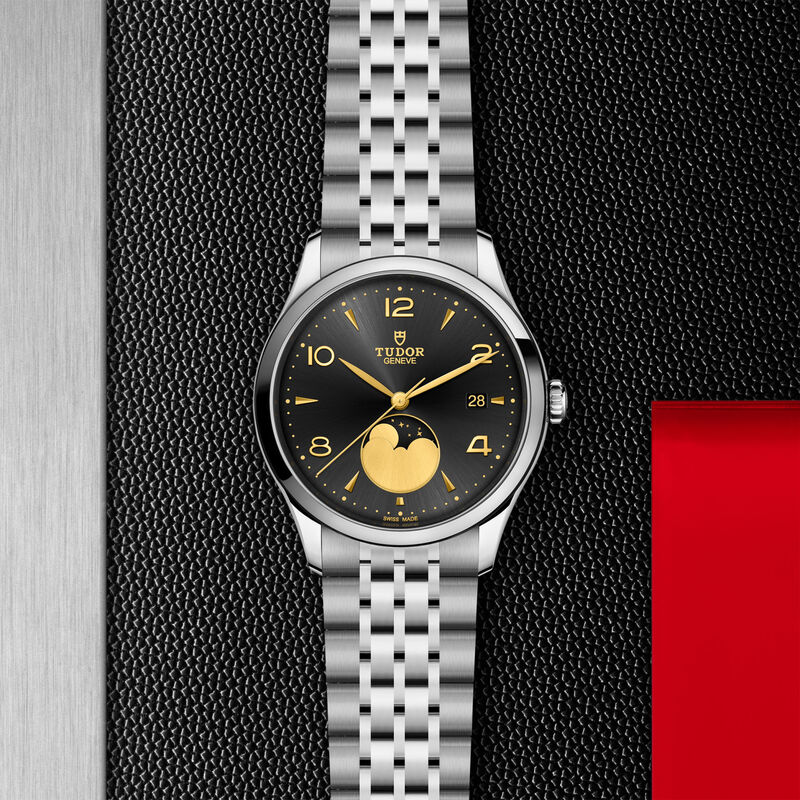 TUDOR 1926 Luna Black Dial Watch, 39mm image number 2