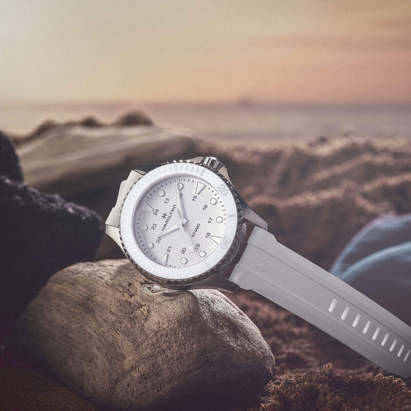 Hamilton Khaki Navy Scuba White Rubber Quartz Watch, 37mm image number 4