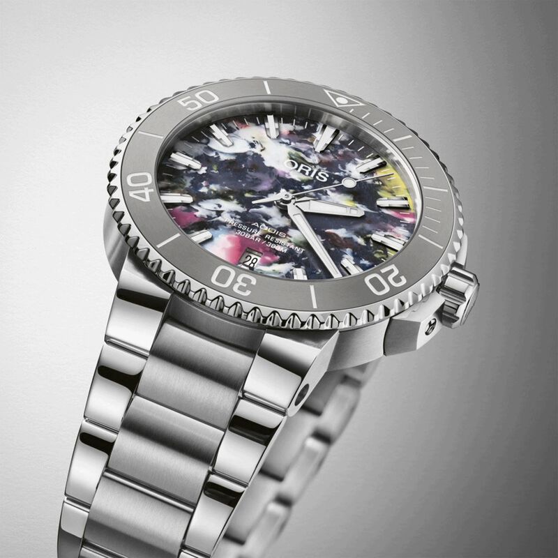 Oris Aquis Date Watch Multicolored Dial, 41.5mm image number 2