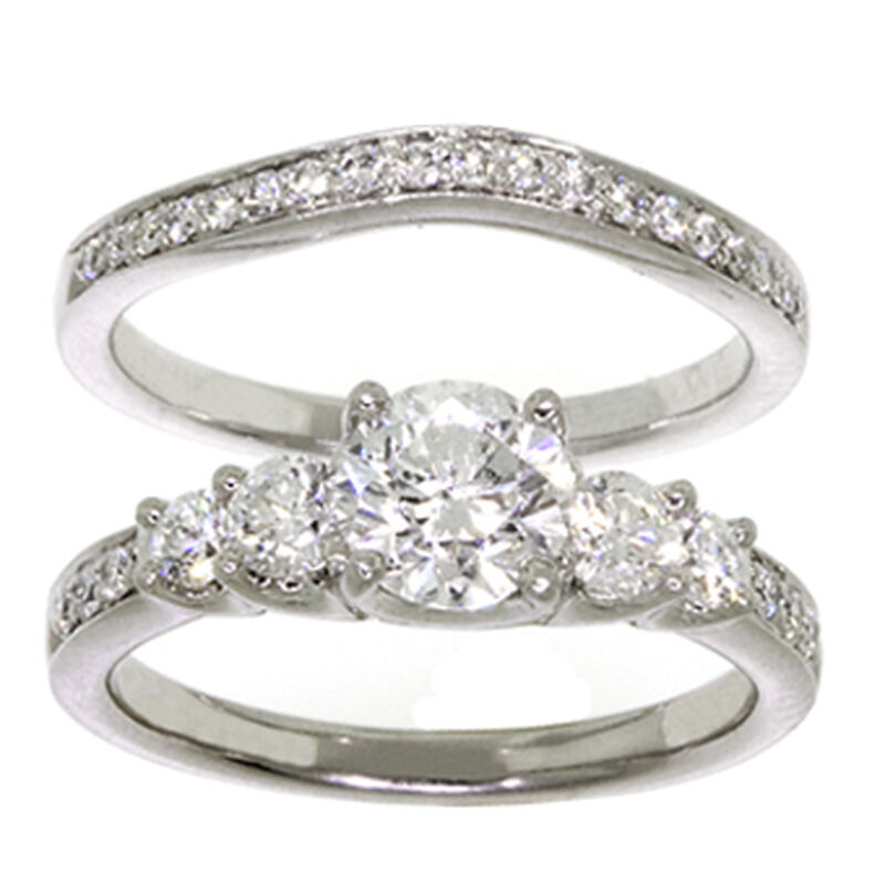 Diamond Bridal Set in Platinum image number 3