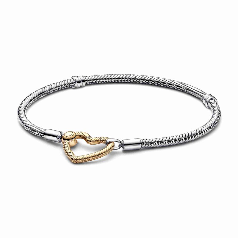 Pandora Moments Heart Closure Snake Chain Bracelet image number 1