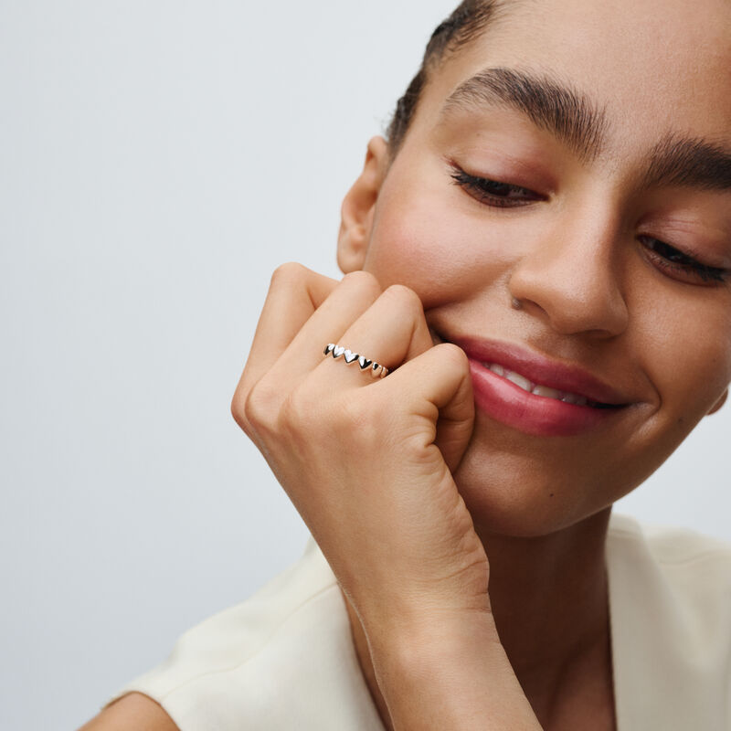 Pandora Row of Hearts Ring image number 2