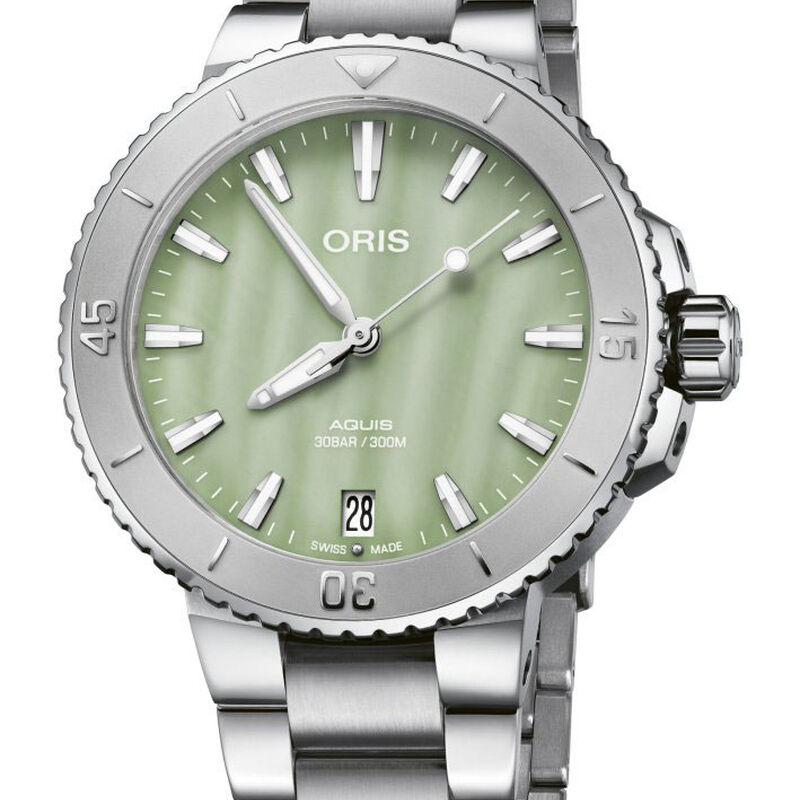 Oris Aquis Date Watch Green Dial, 36.5mm image number 0