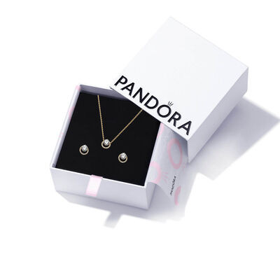 Pandora Sparkling Round Halo Jewelry Gift Set