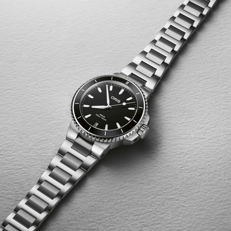Oris Aquis Date Black Dial Watch, 36 mm image number 1