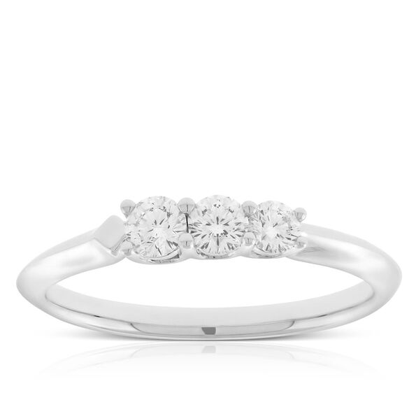 Jade Trau for Ben Bridge Signature Diamond Graduated 3-Stone Diamond Ring in Platinum