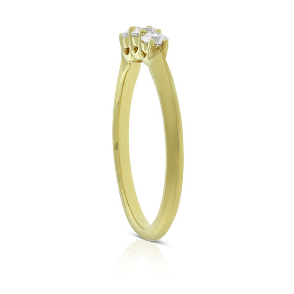 Jade Trau for Ben Bridge Signature Diamond Graduated 3-Stone Diamond Ring 18K