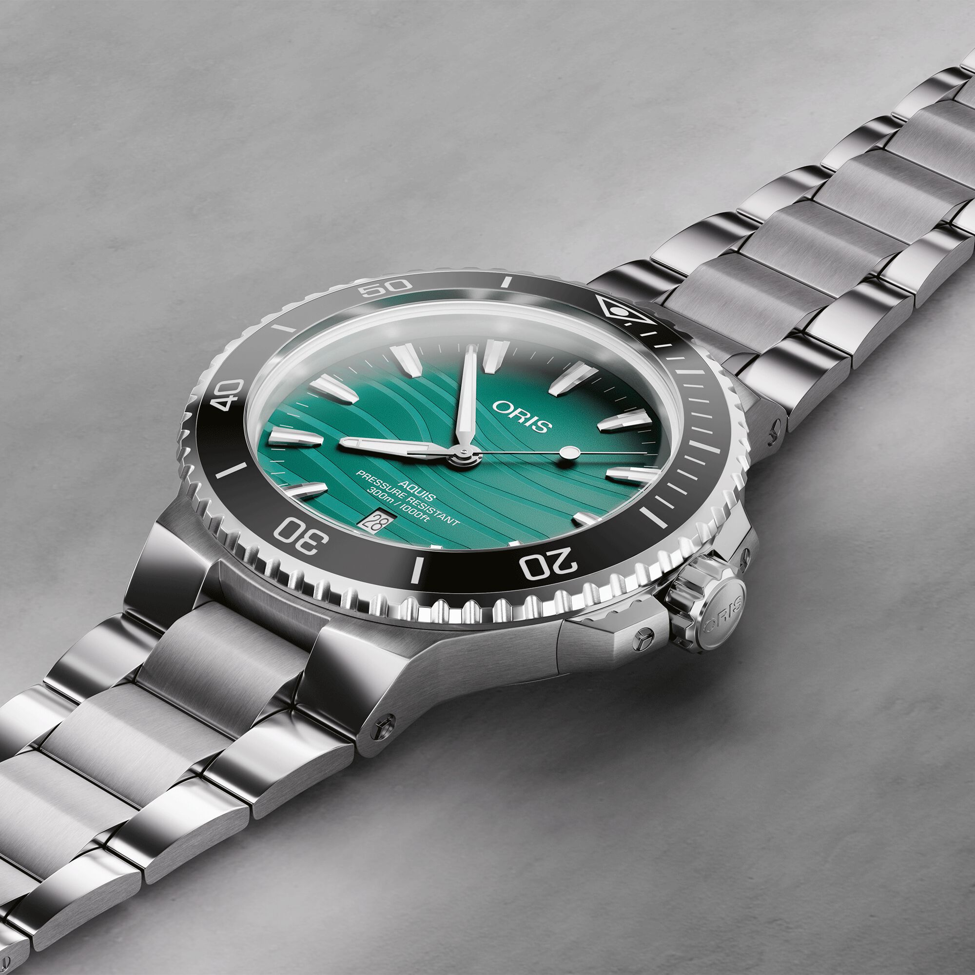 IQ tour ミントグリーン　韓国　レア Oris Yangtze Jiangtun Limited Edition Blue-Green Dial watch, 43.5mm