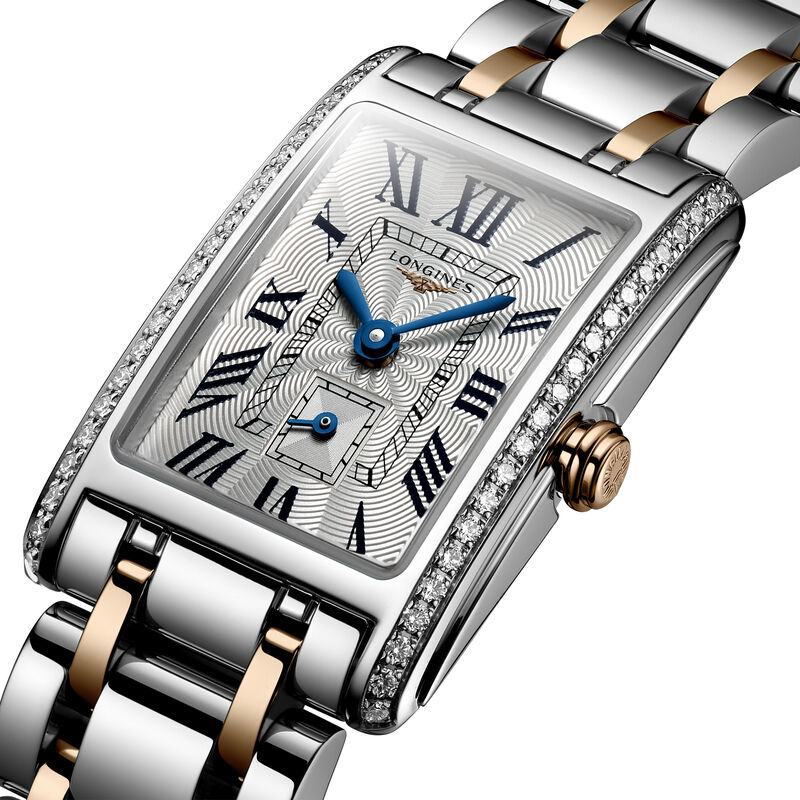 Longines Dolcevita Silver "flinqu&eacute;" Dial Watch, 20.8mm x 32mm image number 4