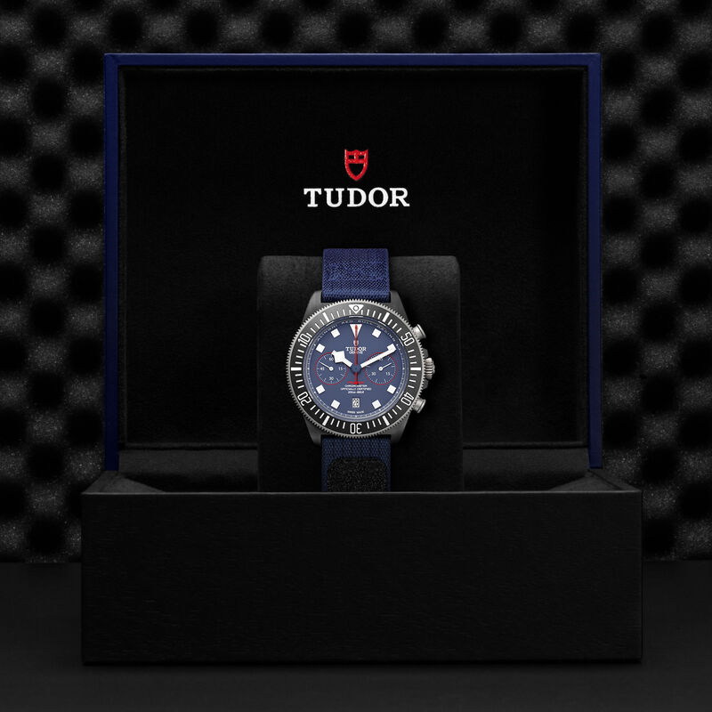TUDOR Pelagos FXD Chrono Watch Blue Dial, 43mm image number 4