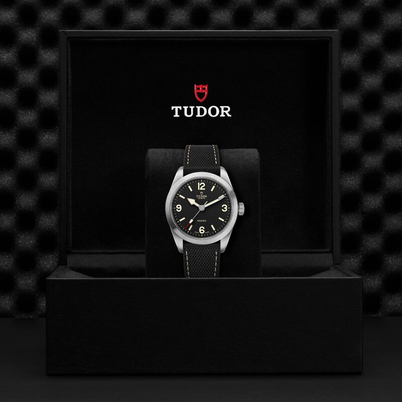 TUDOR Ranger Watch Black Dial Black Rubber Strap, 39mm image number 4