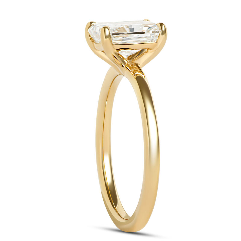 Solitaire Radiant Cut Diamond Ring, 18K Yellow Gold image number 1