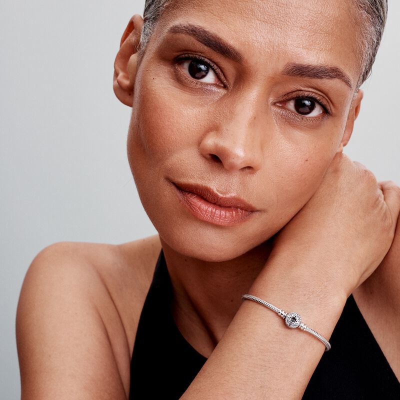 Pandora North Star Clasp Snake Chain Bracelet image number 2