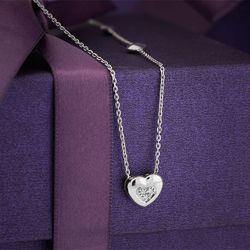 Lisa Bridge Hearts Combined Diamond Necklace image number 3