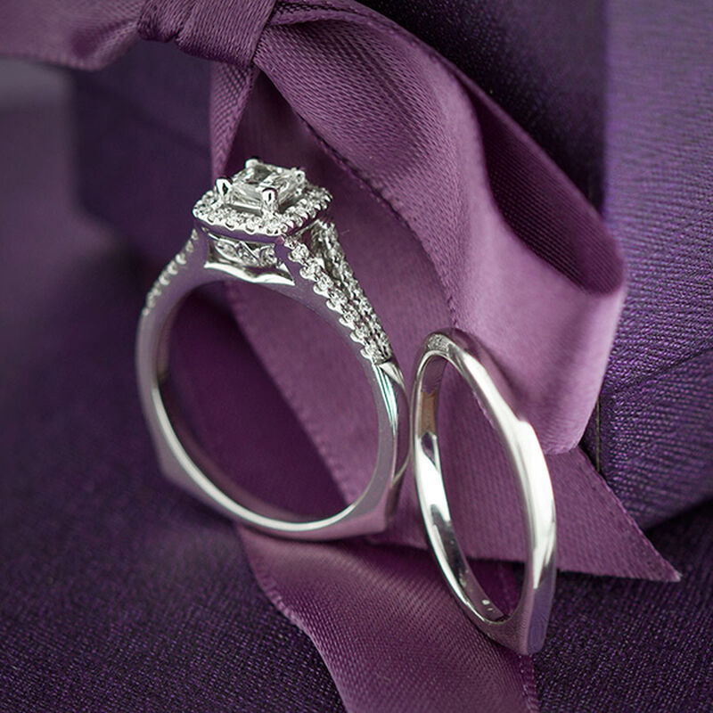 Ikuma Canadian Diamond Princess Cut Bridal Set 14K image number 4