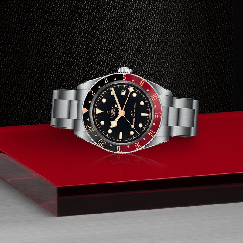 TUDOR Black Bay 58 GMT Black and Burgundy Dial Stainless Steel Watch, 39mm image number 3