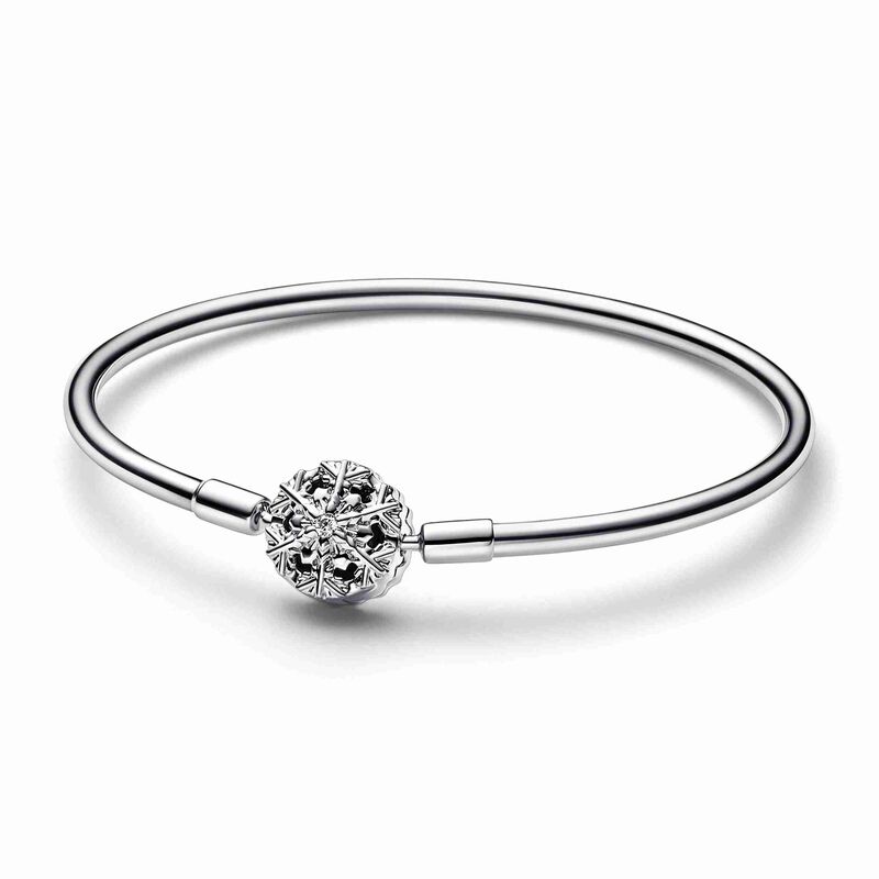 Pandora Moments Sparkling Snowflake Clasp Bangle image number 0