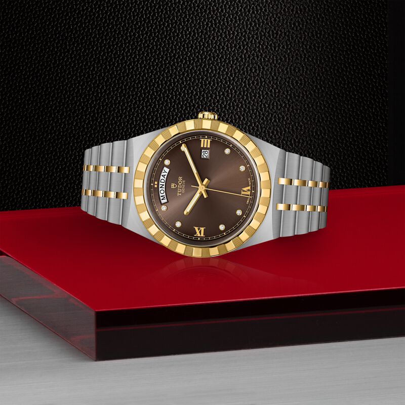 TUDOR Royal Watch Chocolate Brown with Diamond Set Dial, 41mm image number 3