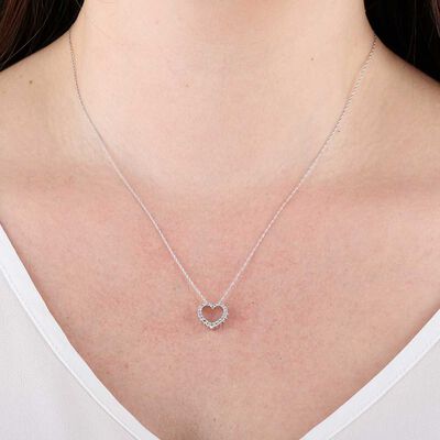 Graduated Diamond Heart Pendant 14K, 1/5 ctw.