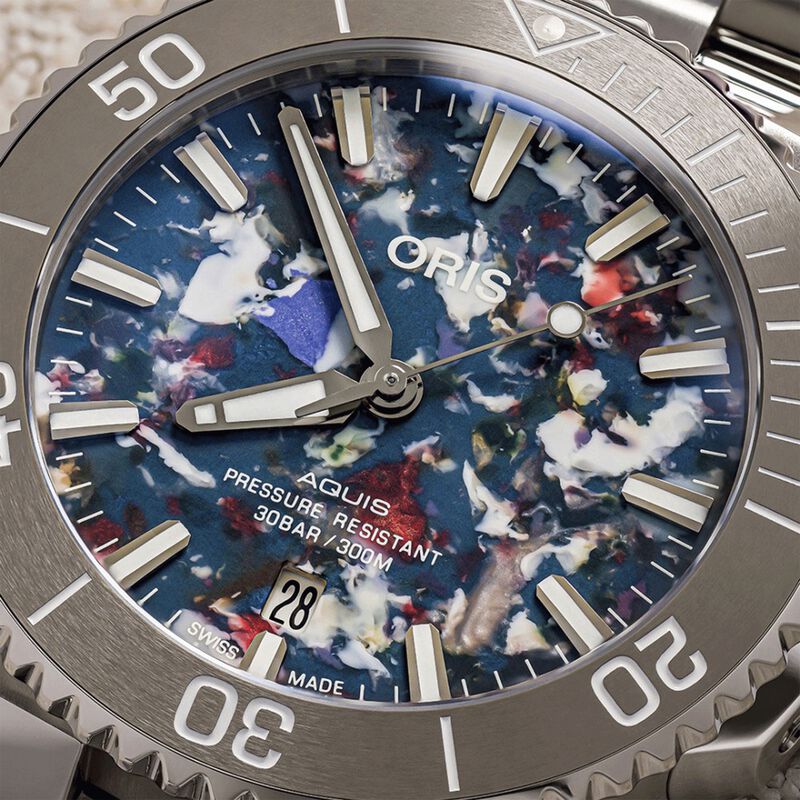 Oris Aquis Date Watch Multicolored Dial, 41.5mm image number 3