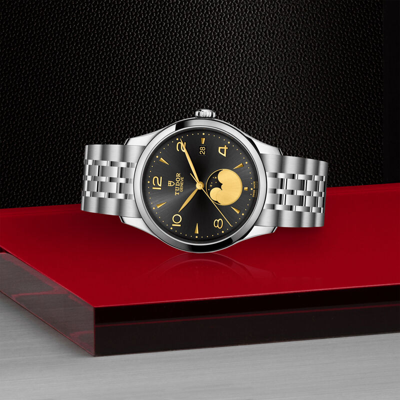 TUDOR 1926 Luna Black Dial Watch, 39mm image number 4