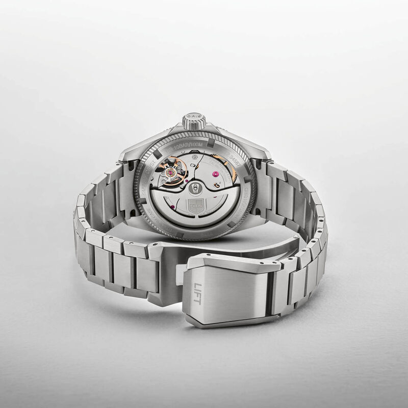 Oris ProPilot X Calibre 400 Watch Titanium Case Blue Dial Titanium Bracelet, 39mm image number 5