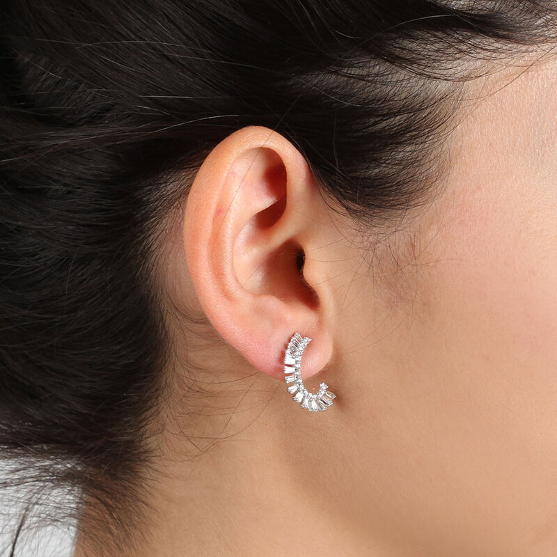 Curved Fan Diamond Earrings 14K image number 1