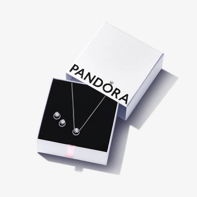 Pandora Sparkling Round Halo Jewelry Gift Set image number 0