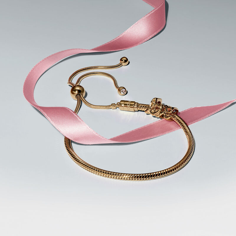 Pandora Golden Love Bracelet Gift Set image number 0