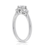 Ikuma Canadian Diamond Engagement 3-Stone Ring 14K