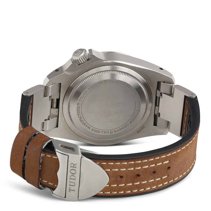 Pre-Owned TUDOR Black Bay P01 Black Dial, 42mm image number 3